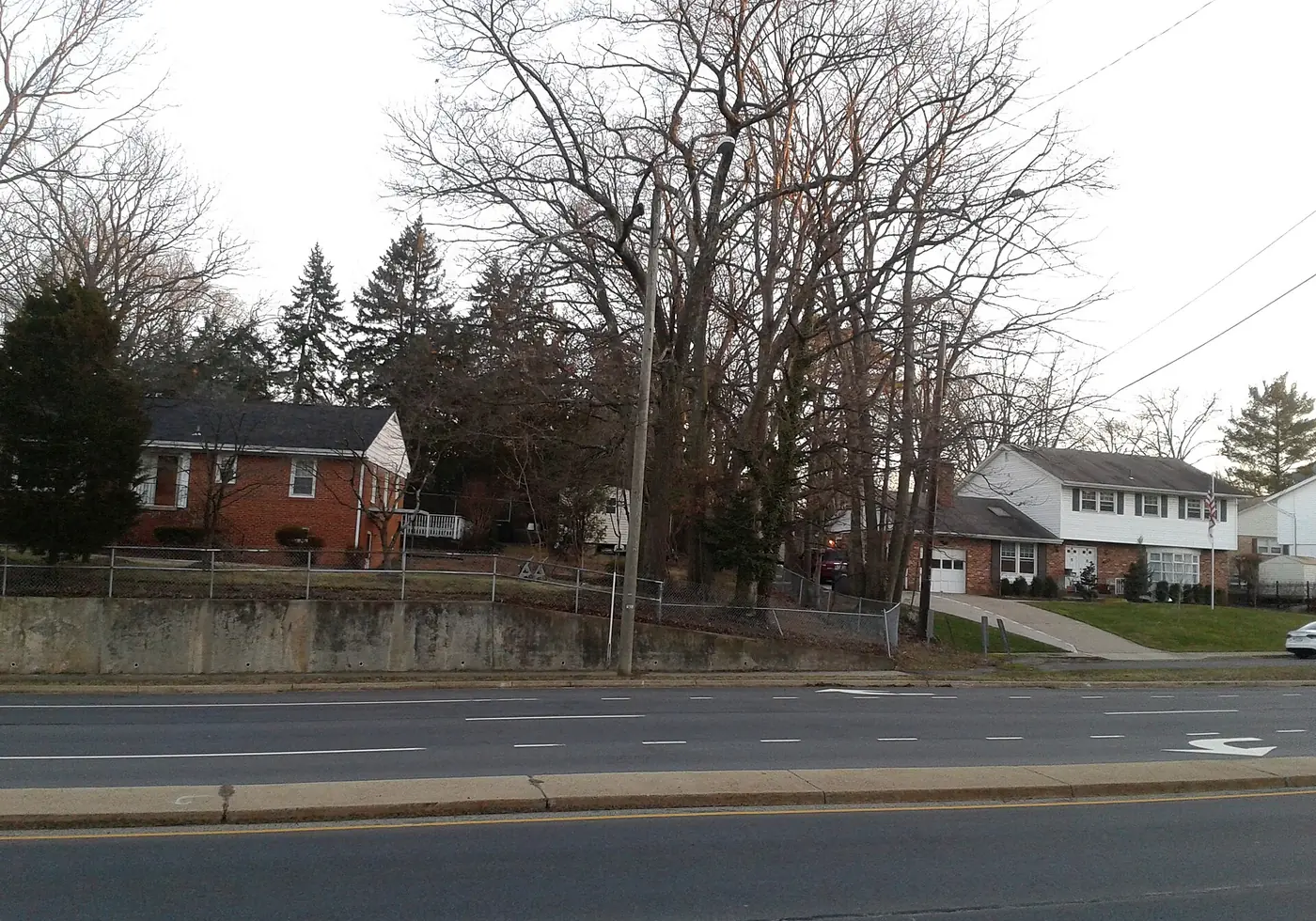 Houses along Little River Turnpike in Annandale