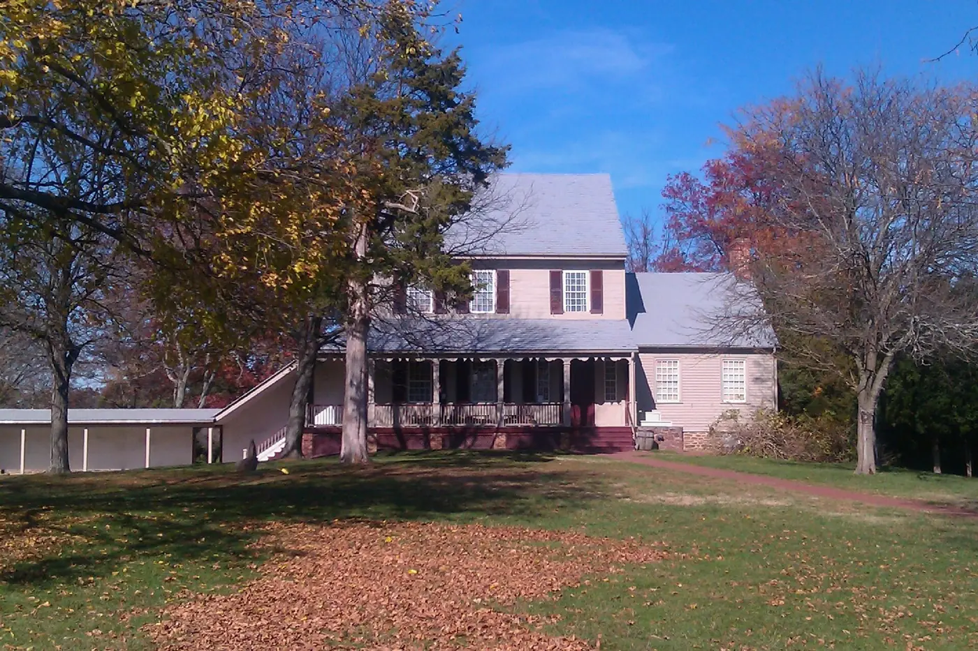 The main house at Sully Historic Site